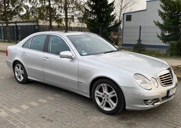 mercedes benz klasa e Mercedes-Benz Klasa E cena 28500 przebieg: 344000, rok produkcji 2008 z Szczecinek